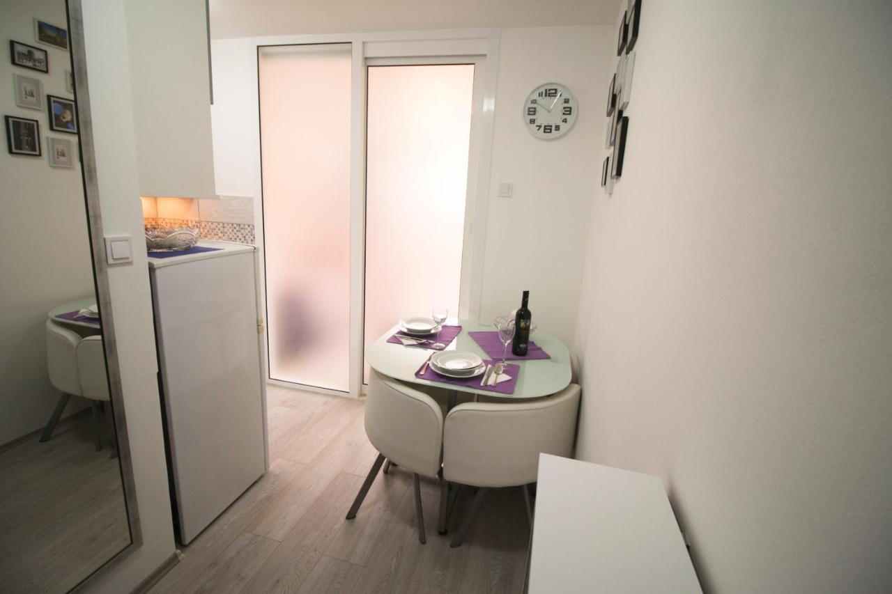Studio Apartman Ana Split Exterior foto