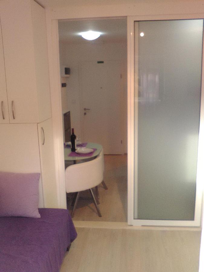 Studio Apartman Ana Split Exterior foto